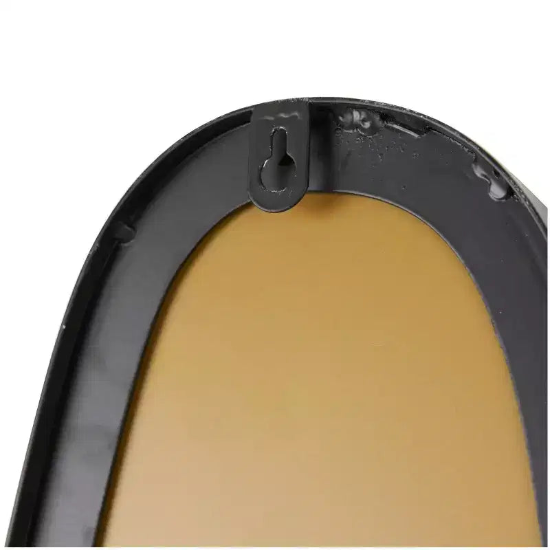 Specchio da parete a onde astratte sottile in metallo nero, 150x30 cm - Olivia & May: stile contemporaneo, nessun montaggio richiesto, hardware incluso