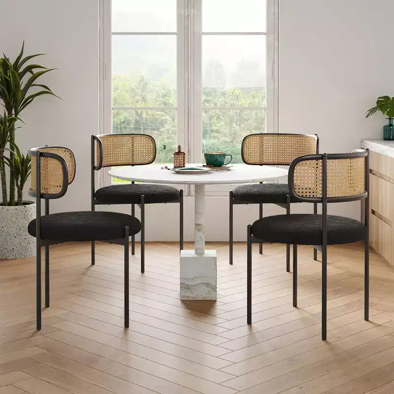 2 Pezzi Sedie da Pranzo Moderne Imbottite con Schienale in Rattan Sedie da Cucina d'Accento con Gambe in Metallo Nero